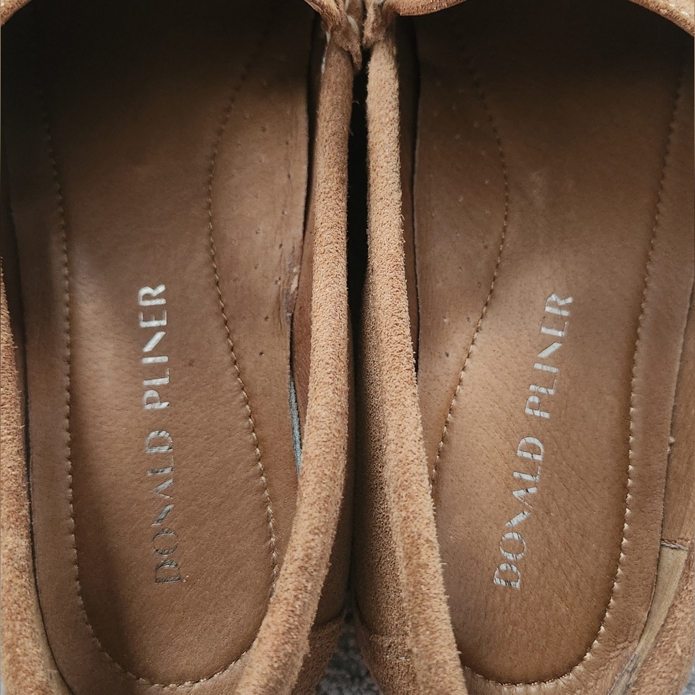 Donald Pliner Helio Suede Loafers-Women's Size 9 - Picture 4 of 6